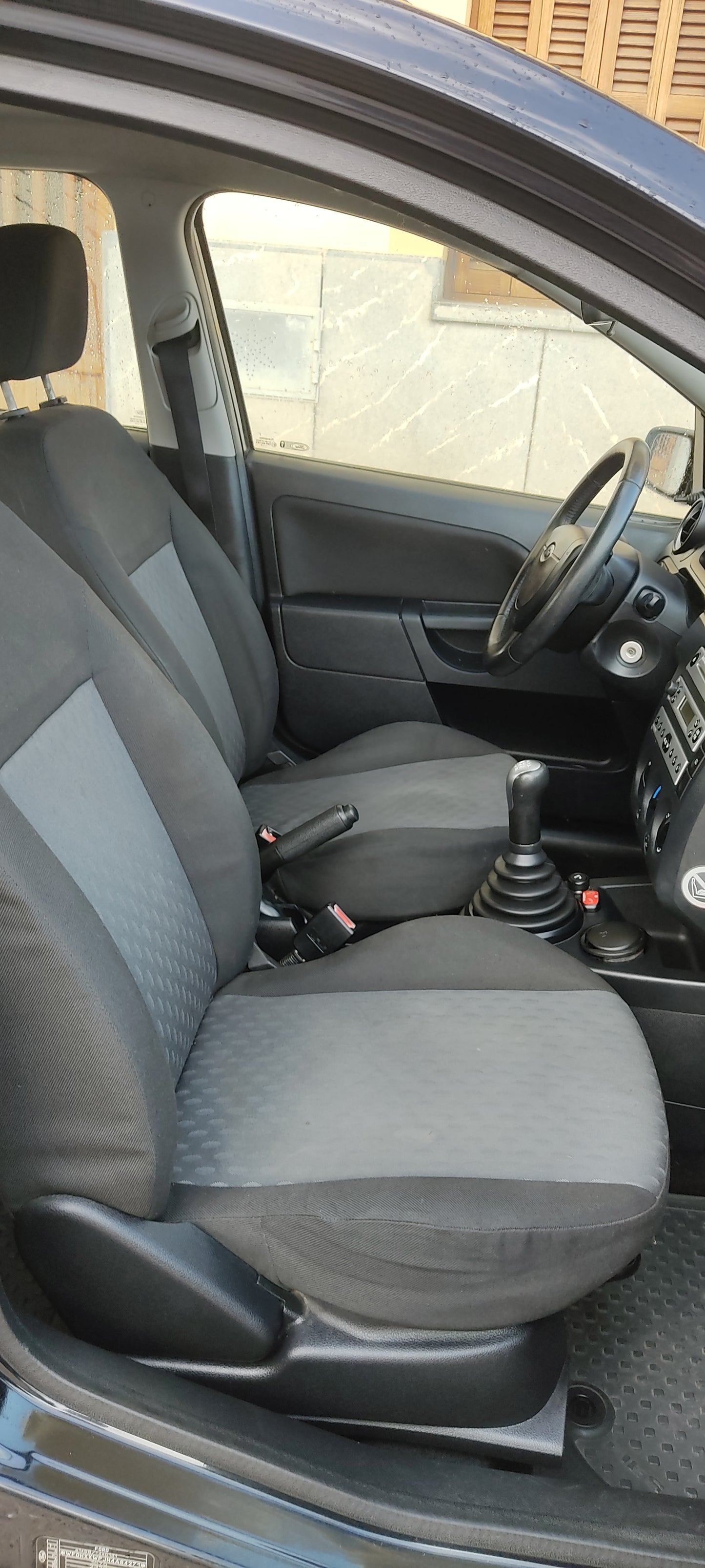 Ford fiesta 1.4 HDI 70mil km reales