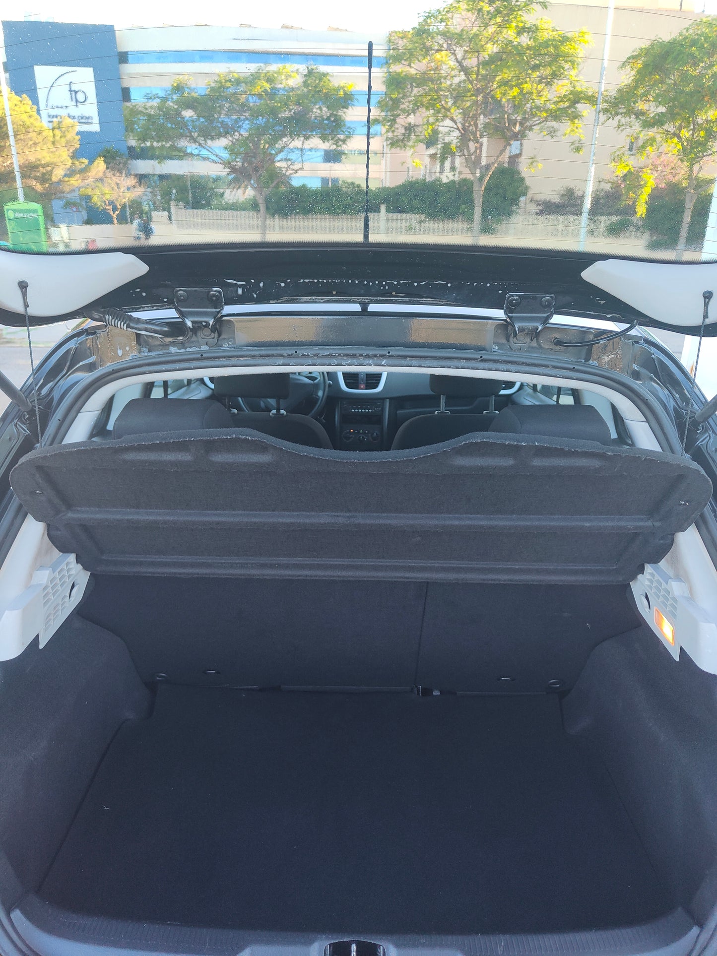 Peugeot 207 1.4 HDi