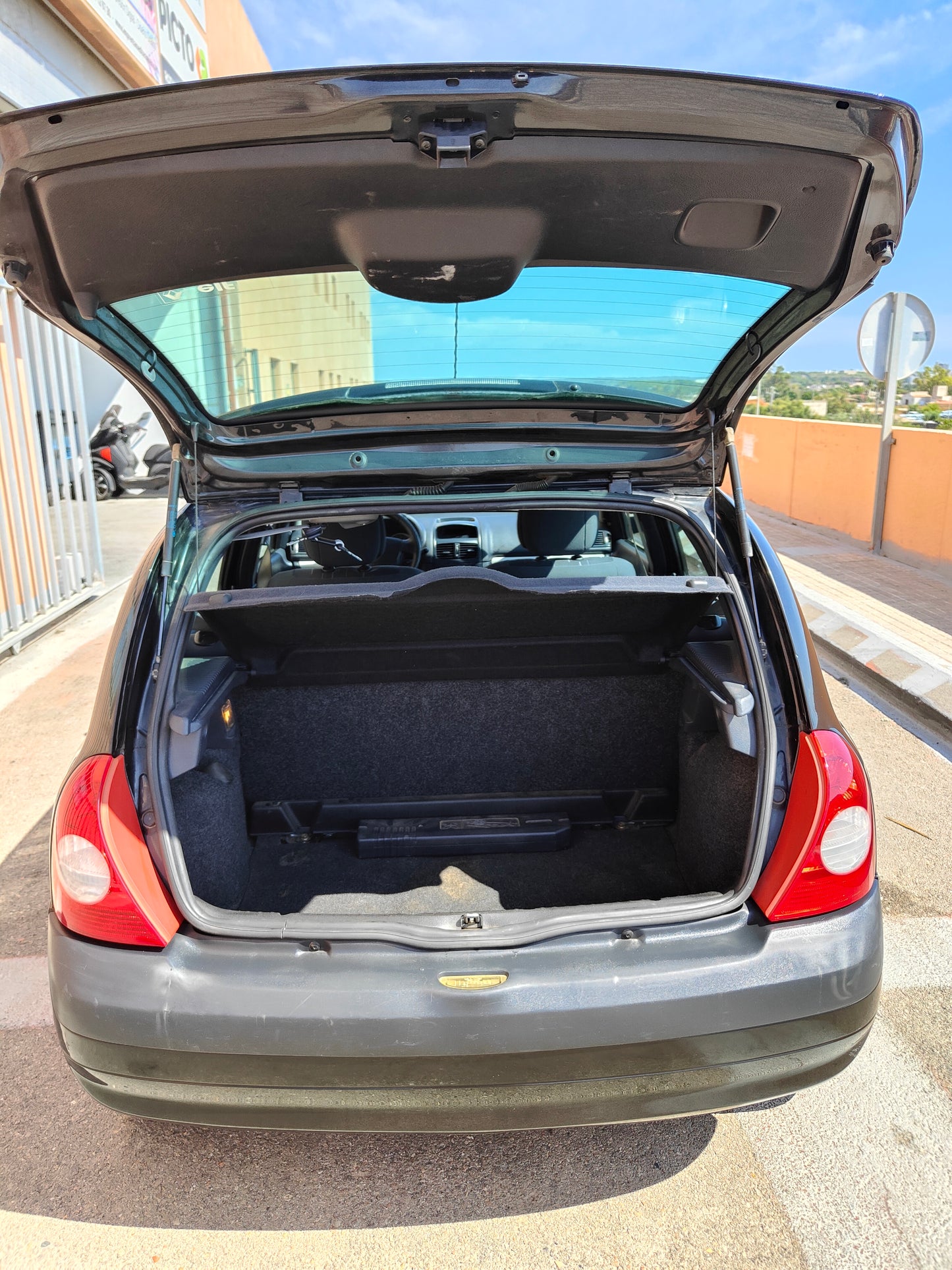 Renault Clio 75mil km