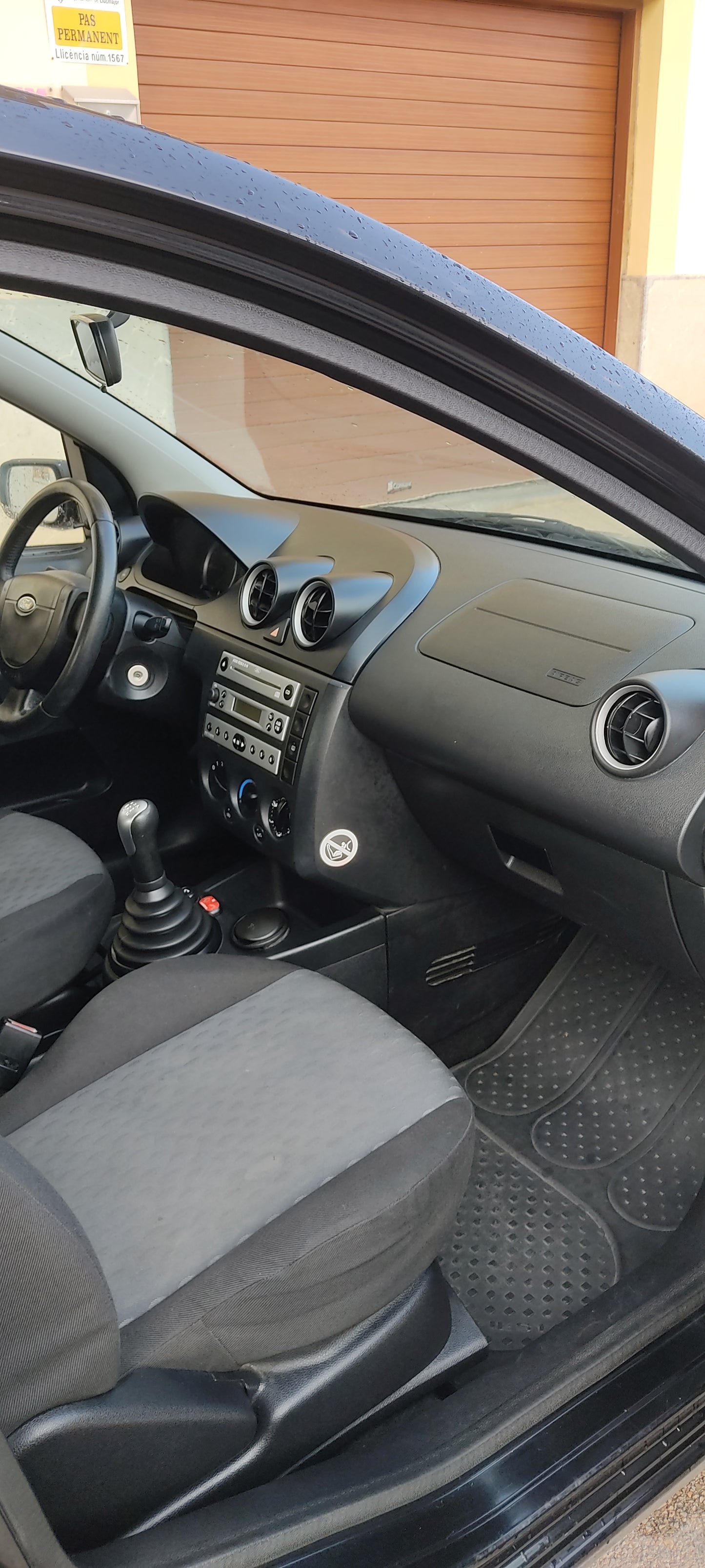 Ford fiesta 1.4 HDI 70mil km reales