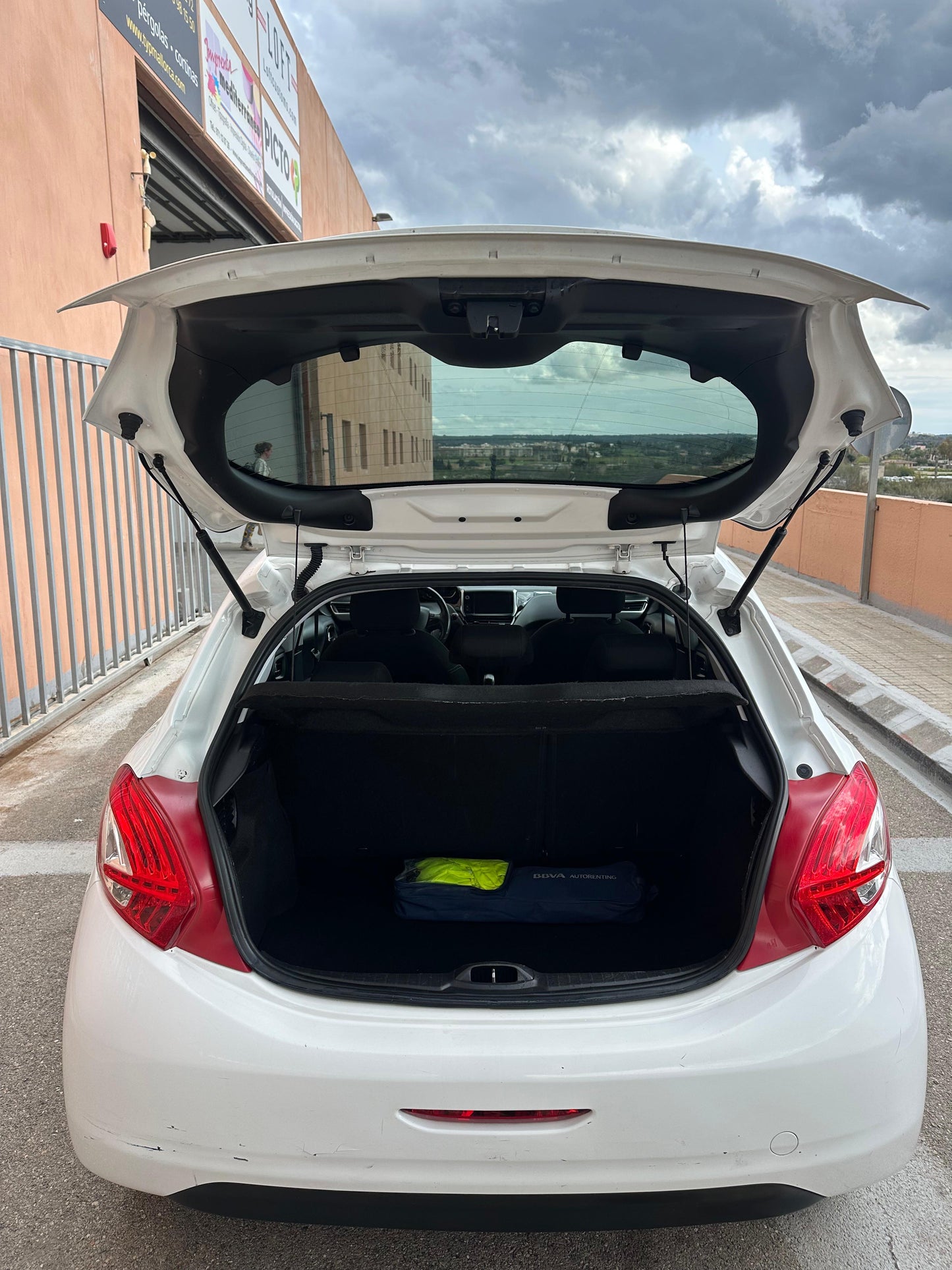 Peugeot 208 1.4hdi
